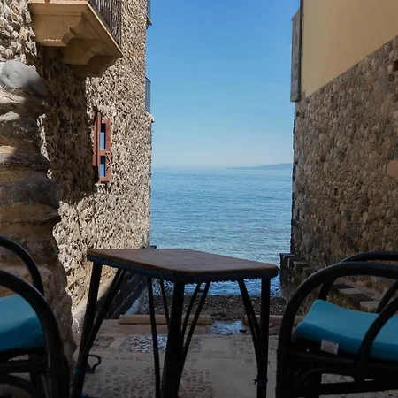 U Catoiu Apartment Scilla